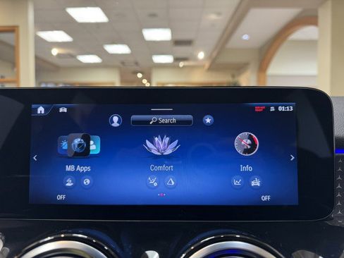 Certified 2025 Mercedes-Benz GLB 250 image 11