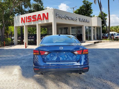 Certified 2023 Nissan Altima 2.5 SR w/ SR Premium Package image 5