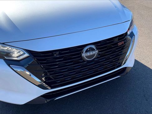 Used 2024 Nissan Sentra SR image 33