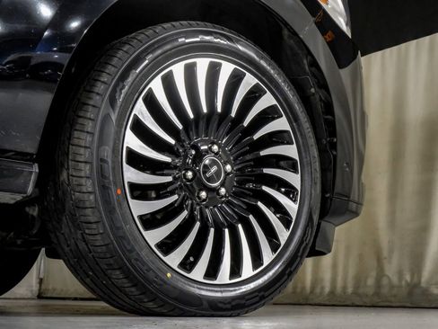 Used 2020 Lincoln Navigator Black Label w/ Cargo Convenience Package image 54