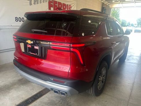 New 2025 Chevrolet Traverse LT w/ LPO, Floor Liner Package image 5