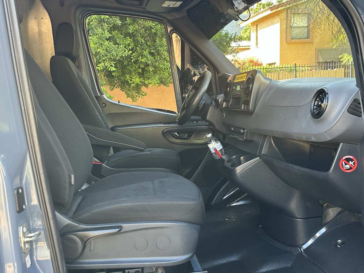 Used 2019 Mercedes-Benz Sprinter 144 image 15
