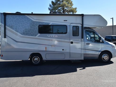 Used 2022 Mercedes-Benz Sprinter 3500 image 7