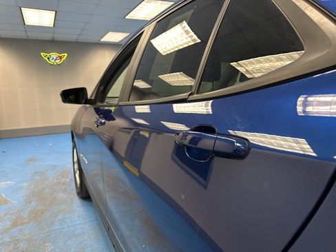 Used 2023 Chevrolet Equinox LS w/ LS Convenience Package image 17