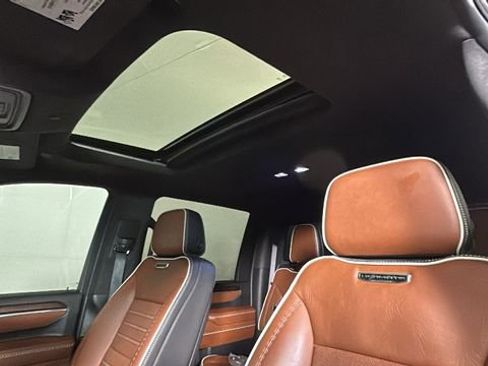 Used 2024 GMC Sierra 2500 Denali Ultimate w/ LPO, GMC Protection Package AWD/4WD image 13