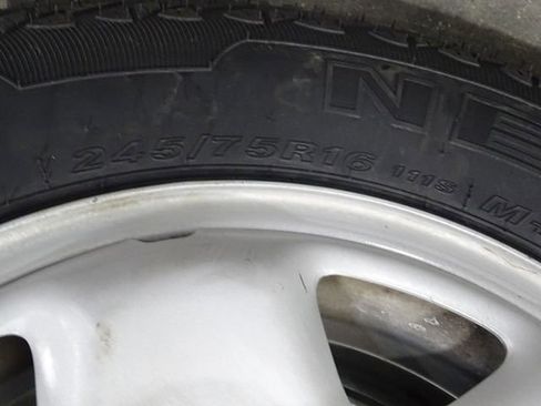 Used 2023 Toyota Tacoma SR image 39