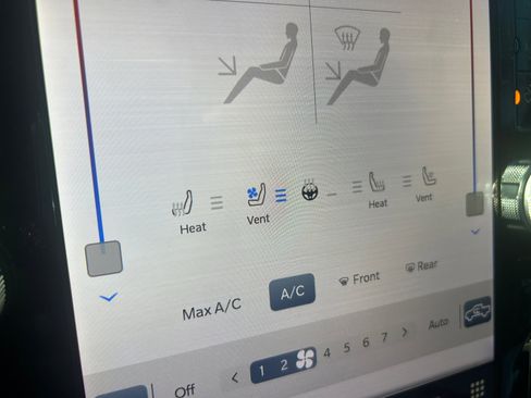 Used 2023 RAM 2500 Laramie image 24