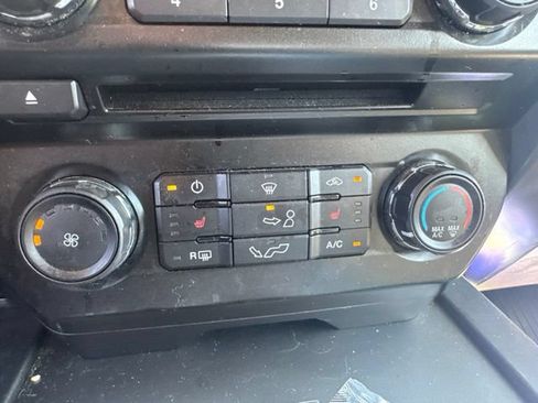 Used 2016 Ford F150 XLT w/ Equipment Group 302A Luxury AWD/4WD image 22