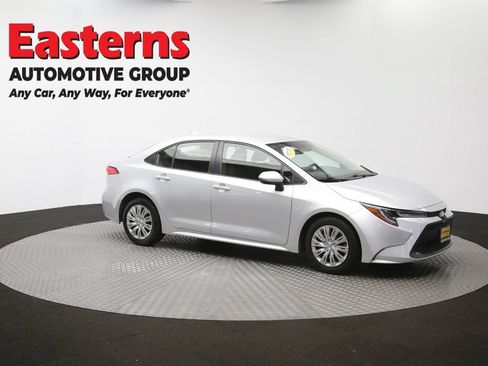 Used 2022 Toyota Corolla LE FWD image 48