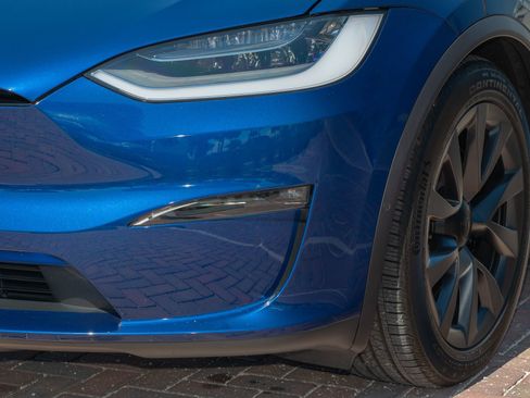 Used 2022 Tesla Model X Long Range image 50