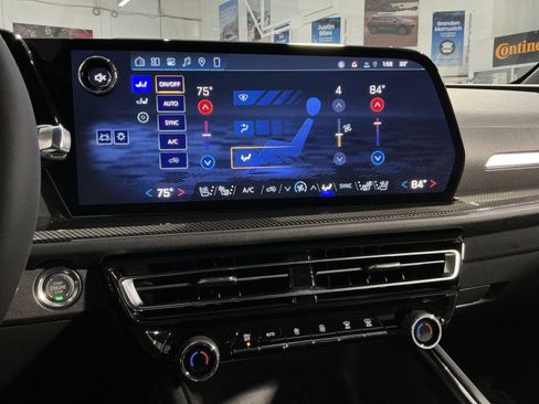 New 2026 Chevrolet Traverse High Country image 29