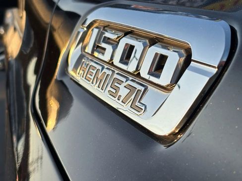 Used 2019 RAM 1500 Big Horn image 8