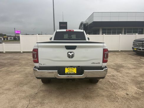 Used 2019 RAM 2500 Tradesman w/ Safety Group AWD/4WD image 4
