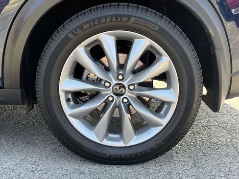 Used 2020 INFINITI QX50 Luxe w/ Navigation Package FWD image 11