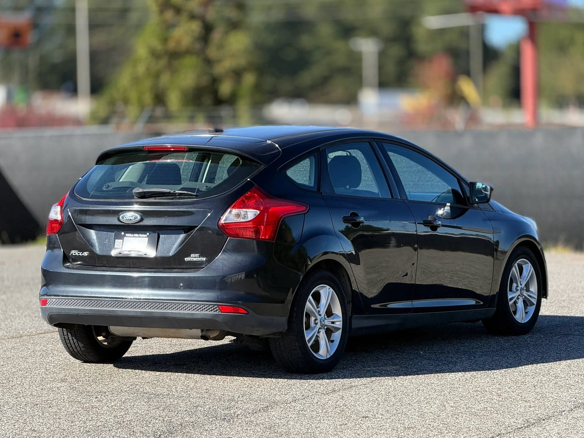 Used 2012 Ford Focus SE FWD image 9