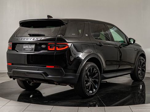Used 2023 Land Rover Discovery Sport SE image 10