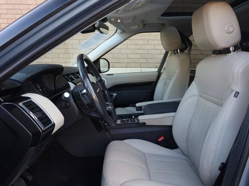 Used 2019 Land Rover Discovery SE AWD/4WD image 19