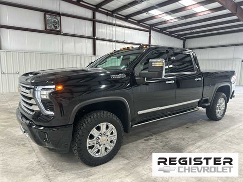 Used 2024 Chevrolet Silverado 2500 High Country w/ High Country Premium Package AWD/4WD image 1