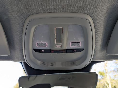 New 2026 Volvo XC40 B5 Ultra w/ Protection Package Premier image 24