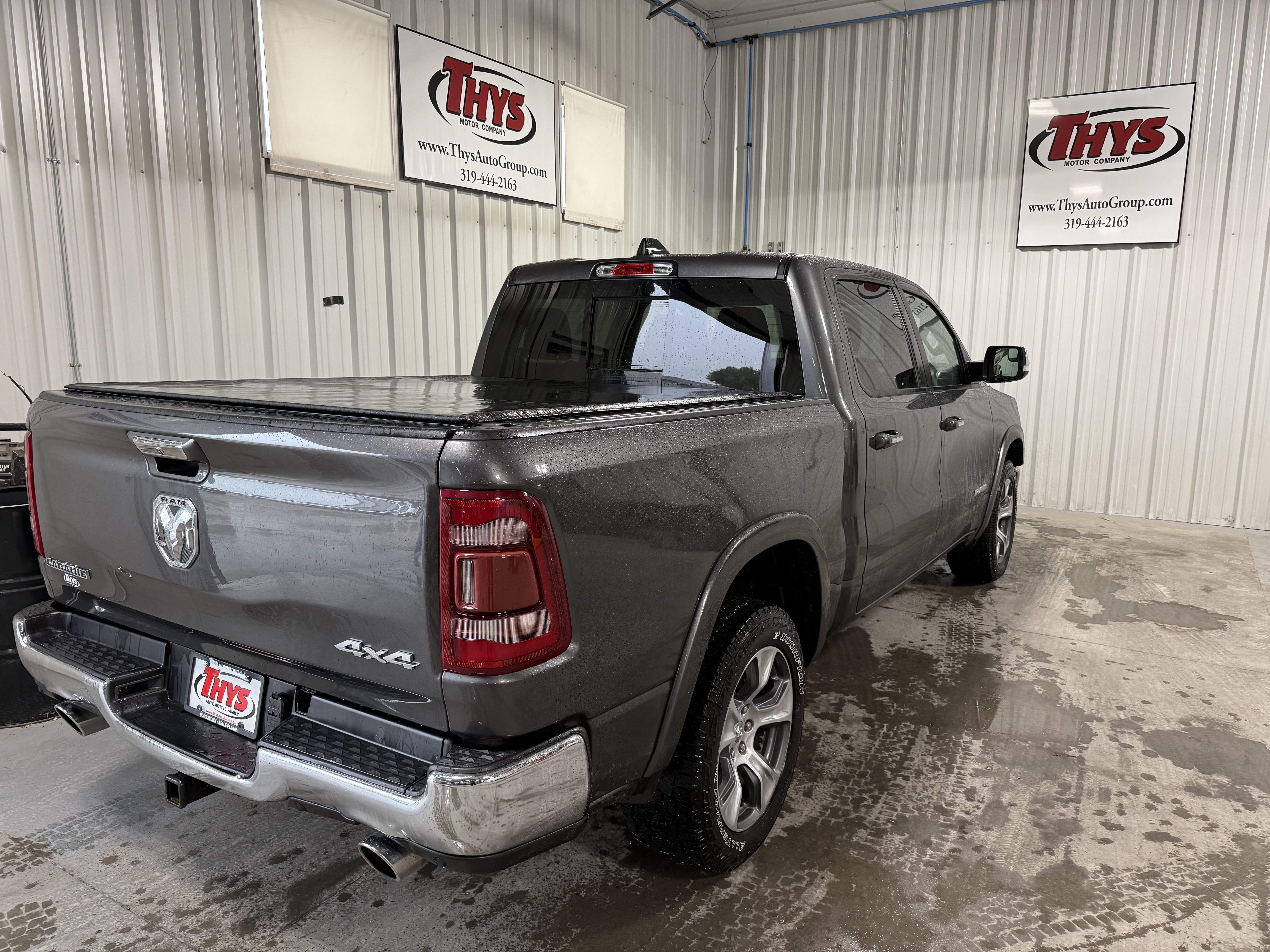 Used 2020 RAM 1500 Laramie AWD/4WD image 3
