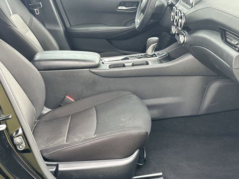 Used 2024 Nissan Sentra SV FWD image 13