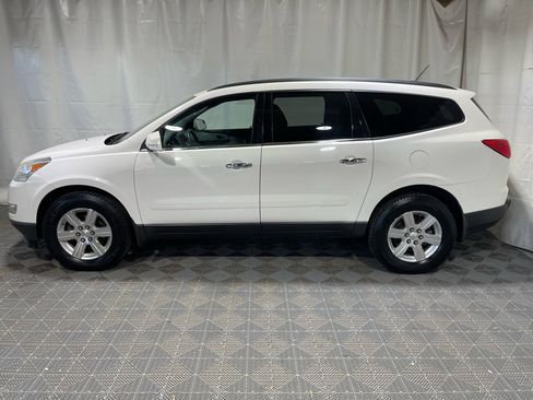 Used 2011 Chevrolet Traverse LT image 5
