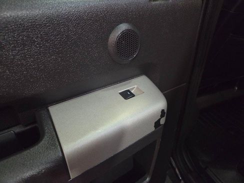 Used 2015 Ford F250 Lariat w/ Lariat Ultimate Package image 38