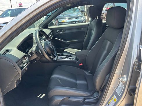 Used 2025 Honda Civic Sport image 25