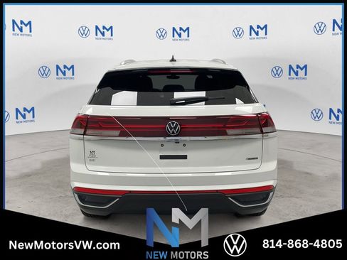 New 2026 Volkswagen Atlas Cross Sport SE image 3