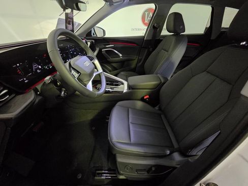 New 2025 Audi Q5 Premium image 10
