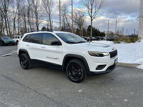 Certified 2022 Jeep Cherokee Latitude image 2