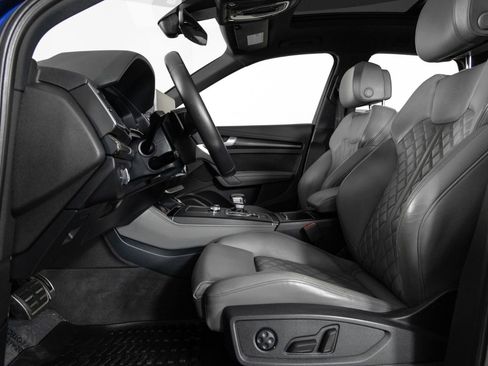 Used 2018 Audi SQ5 Premium Plus w/ Navigation Package image 13