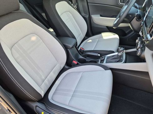 New 2026 Hyundai Venue SEL FWD image 21