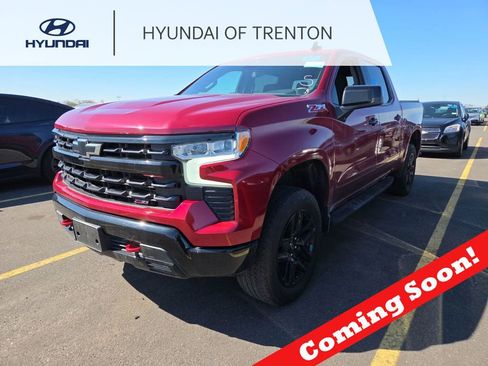Used 2023 Chevrolet Silverado 1500 LT Trail Boss w/ Protection Package AWD/4WD image 1