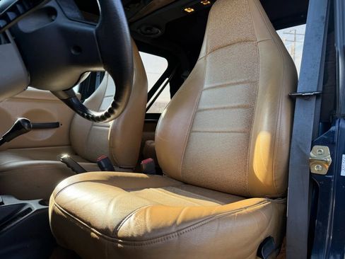 Used 1997 Jeep Wrangler SE image 10