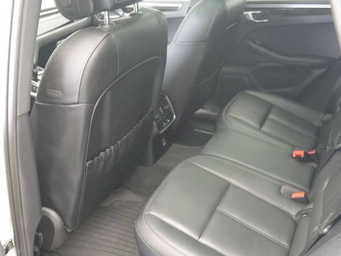 Certified 2023 Porsche Macan AWD/4WD image 20
