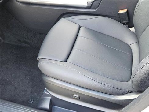 Used 2026 Mercedes-Benz GLA 250 image 4