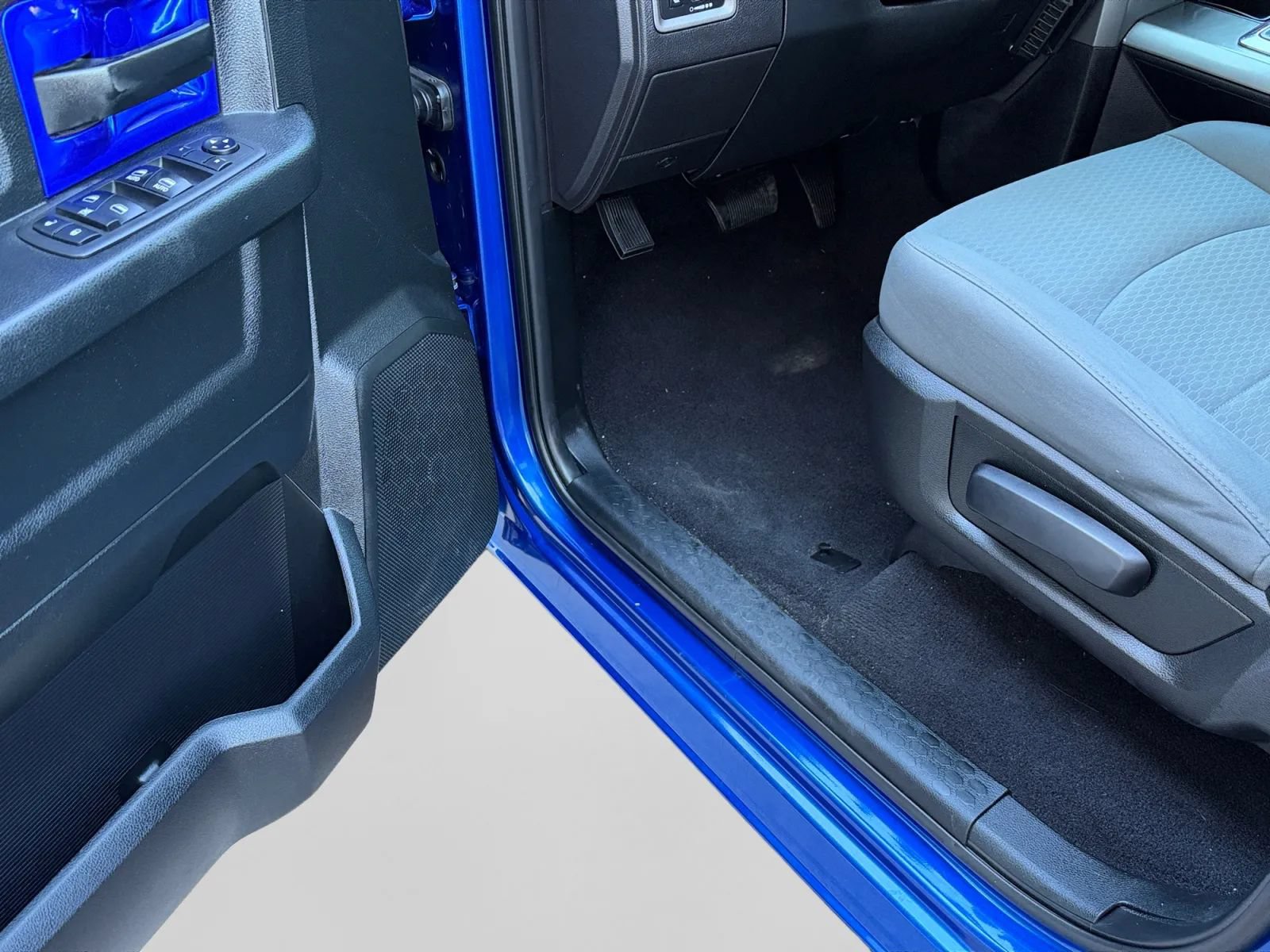 Used 2018 RAM 1500 Tradesman w/ Popular Equipment Group RWD image 11