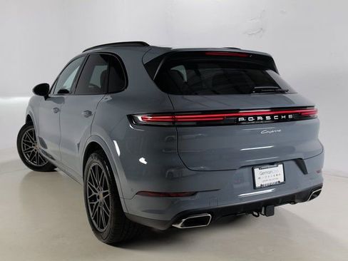 Certified 2026 Porsche Cayenne AWD/4WD image 3