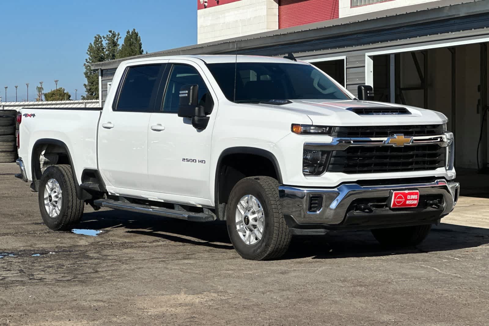 Used 2026 Chevrolet Silverado 2500 LT AWD/4WD image 9