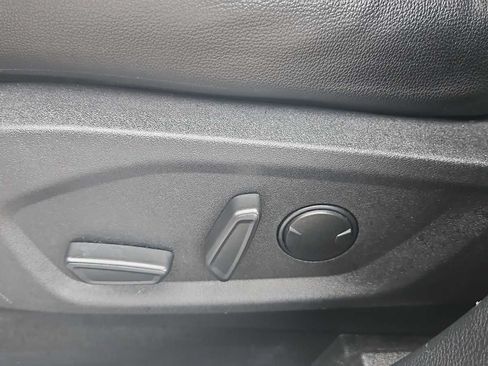Used 2022 Ford Edge Titanium AWD/4WD image 14