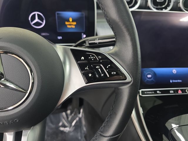 Used 2024 Mercedes-Benz GLC 300 4MATIC image 18