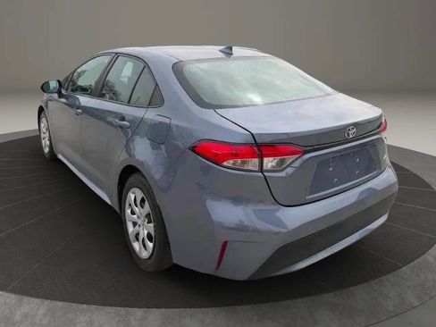Used 2022 Toyota Corolla LE FWD image 5