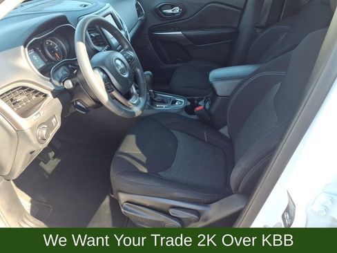 Used 2021 Jeep Cherokee Latitude image 10