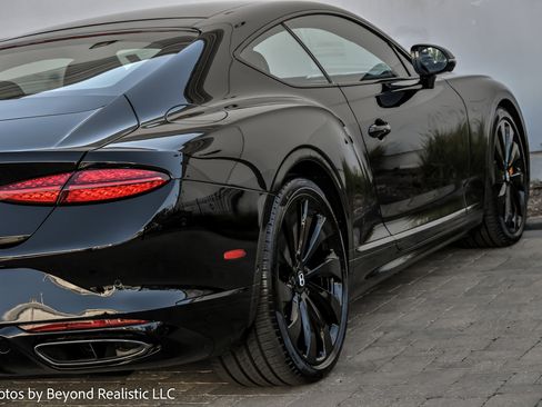 Used 2025 Bentley Continental GT image 14