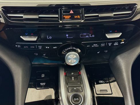 Used 2023 Acura MDX SH-AWD w/ Technology Package image 16