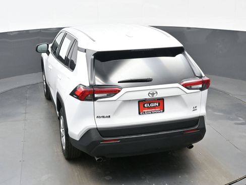 Used 2024 Toyota RAV4 LE image 37