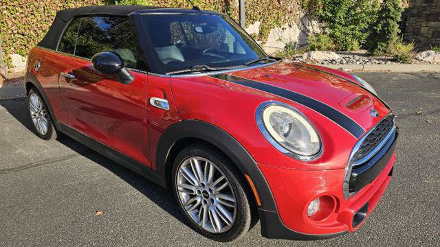 Used 2016 MINI Cooper S FWD image 3