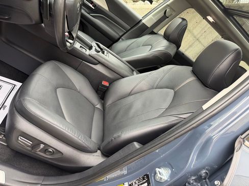 Used 2024 Toyota Grand Highlander AWD image 16