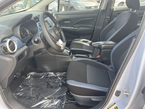 Used 2025 Nissan Versa SV image 23